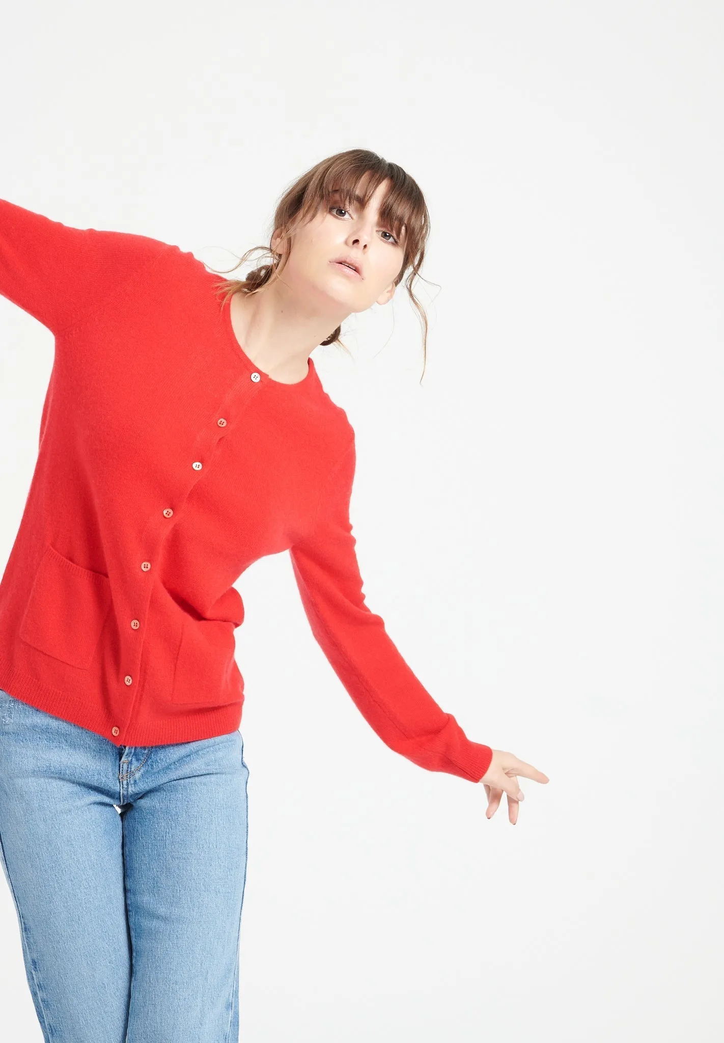 LILLY 4 Cardigan col rond en cachemire cintré rouge